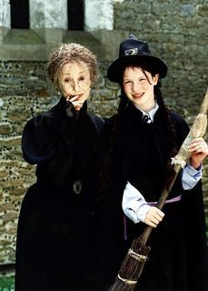 FOTKA - Knin srie ARODJNICE KOLOU POVINN (THE WORST WITCH)