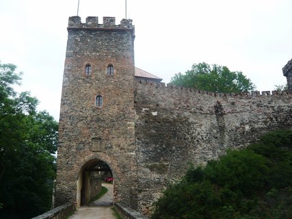 FOTKA - Hrad Btov najdete u Vranovsk pehrady