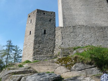 FOTKA - V lesch u hradu Landtejn naleznete vojensk bunkry