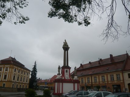 FOTKA - Jaromice nad Rokytnou se sochami na most