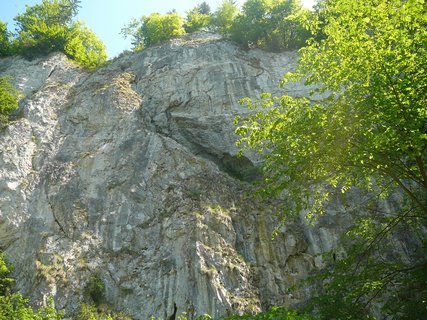 FOTKA - Moravsk kras s adou krasovch tvar, jeskyn a podzemnch ek