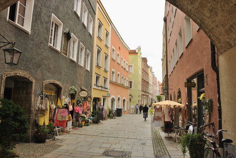 FOTKA - Oknko k sousedm: Burghausen