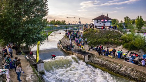 FOTKA - Cestovatelsk tip na vkend - Bratislava, msto tisce poitk