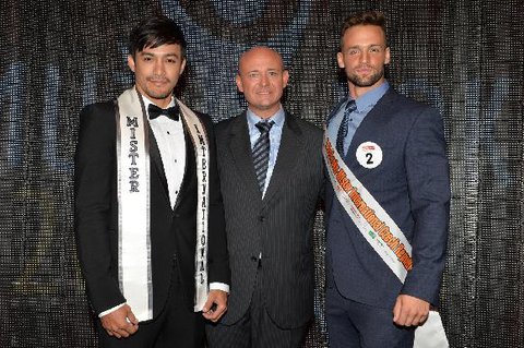 FOTKA - esk vtz Mue roku zabodoval na Mister International!