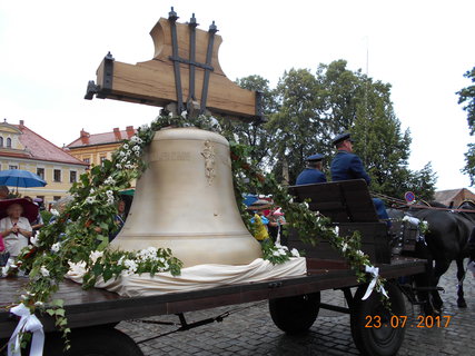 FOTKA - Zvon pro kostel svatho Jakuba