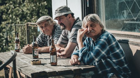 FOTKA - Ji Adamec dotoil romantickou komedii Jaromra Hanzlka Lto s gentlemanem