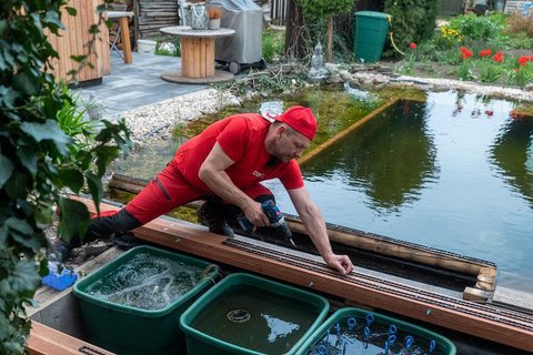 FOTKA - Libovky Pepy Libickho: oprava mola u koupacho jezrka