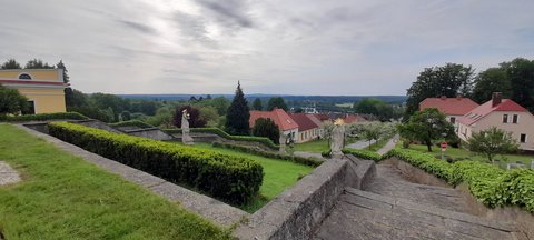 FOTKA - Chlum u Tebon, msto uprosted rybnk k pemlen i odpoinku