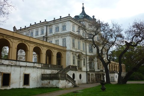 FOTKA - Nvtva baroknho zmku Ploskovice