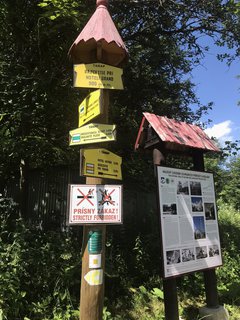 FOTKA - Smutn pomnk v Tatransk Lomnici