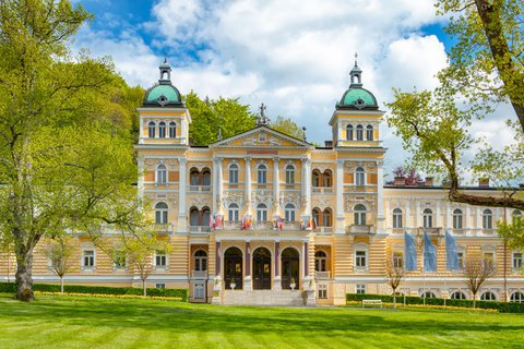 FOTKA - Michelinsk veee sPeterem Duranskm: luxusn kulinsk zitek v Marinskch Lznch