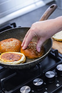 FOTKA - Prav gurmnsk burger si snadno pipravte sami doma