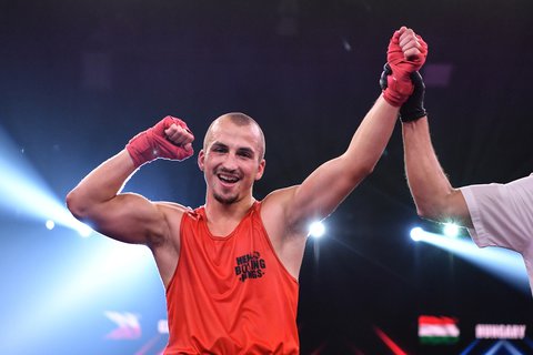 FOTKA - Hell Boxing Kings zn jmna tvrtfinalist: ei se ad mezi nejlep!