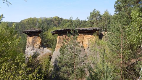 FOTKA - I tady jsme byli - krsa ukryt ve skalch