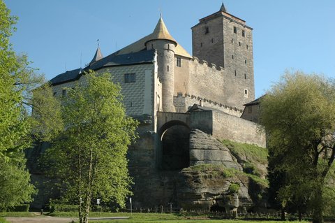 FOTKA - Krajinou pbh eskch hrad znmch i neznmch