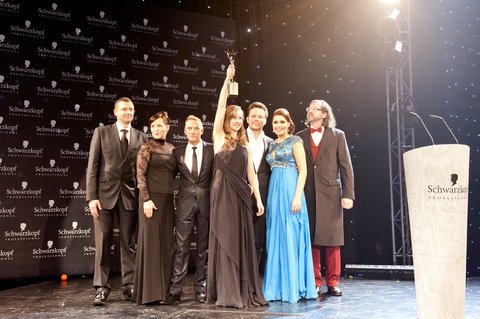 FOTKA - Titul Hairdresser of the Year se opt vrac do rukou esk vtzky