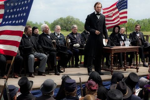 FOTKA - Nov film Abraham Lincoln: Lovec upr v naich kinech