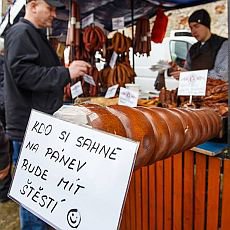 Slavnosti moavskho uzenho a vna